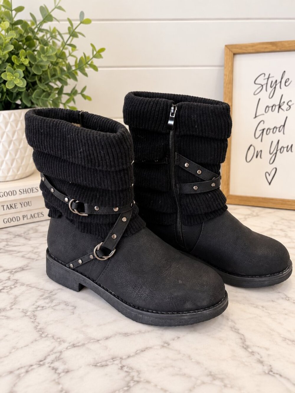 Black Fur Lined Slouchy Moto Boots Buckle Studded Women’s Size 7